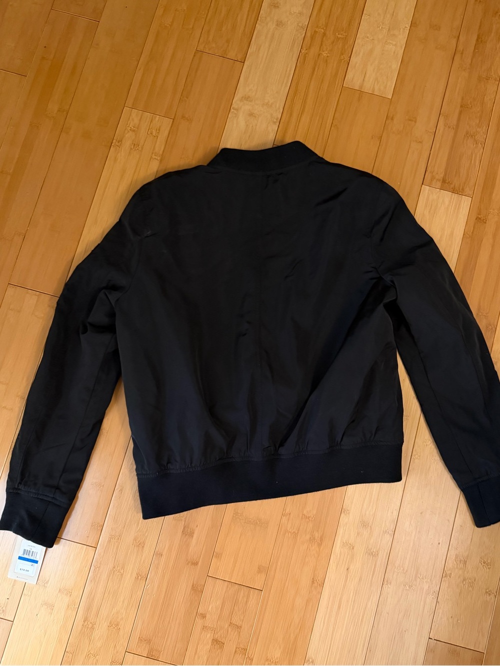 Levi's Womens NWT Black Bomber Jacket - Picture 2 of 7